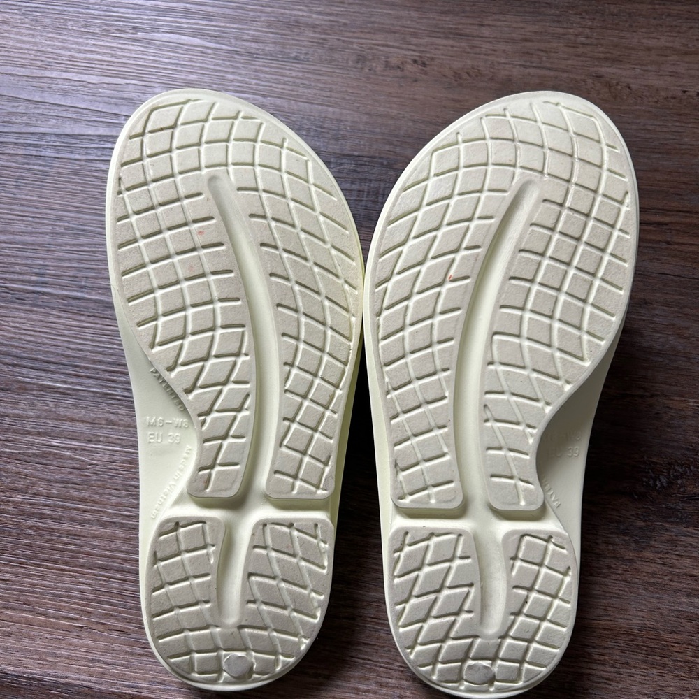 OOFOS Women’s Slide Sandals in Pale Yellow - Picture 12 of 13